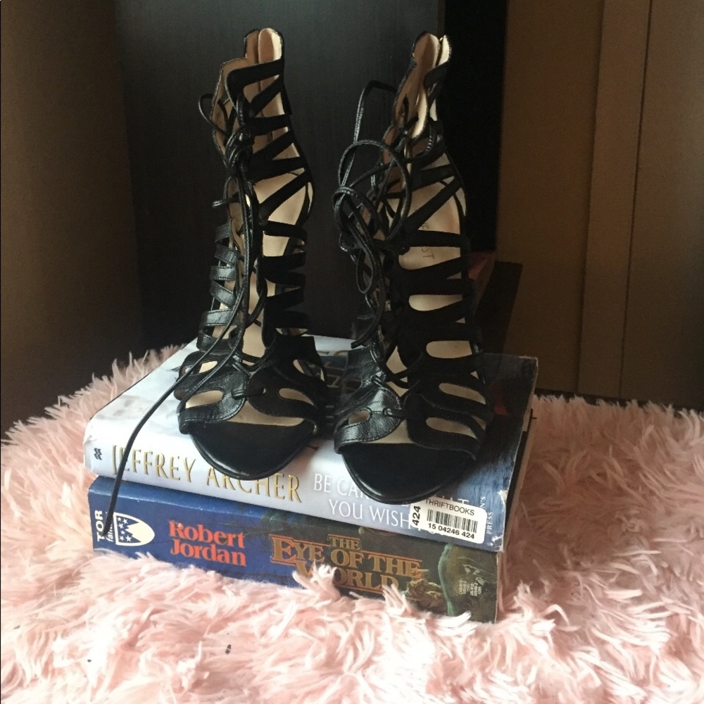 Nine West Black ankle caged bootie